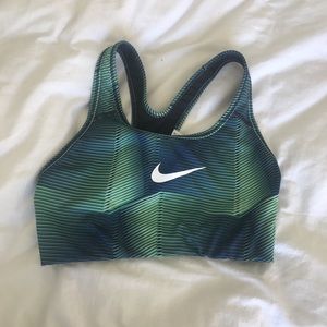 Sports bra